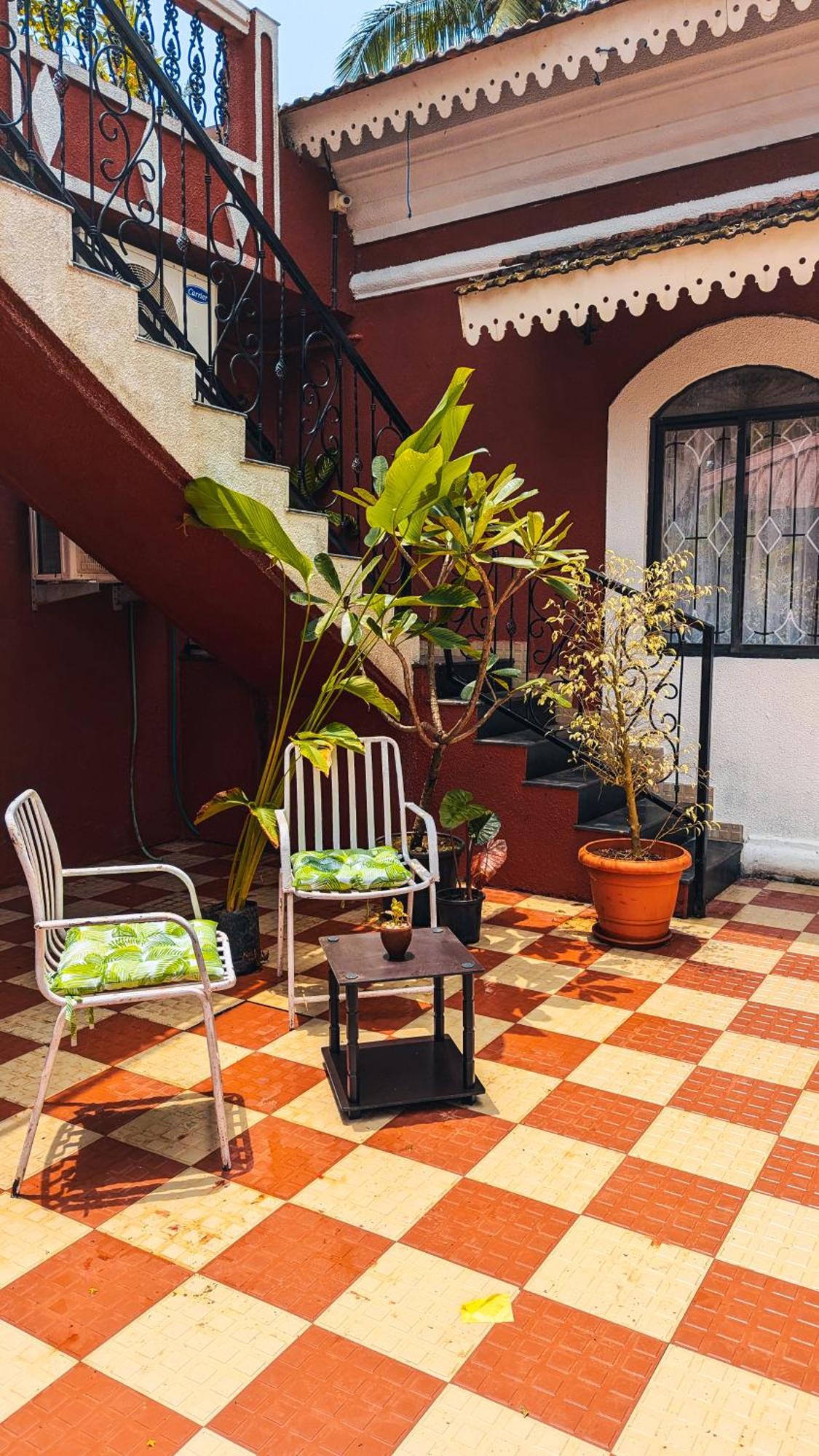 The First House By V3Homestay 4Bhk Private Pool カラングート エクステリア 写真