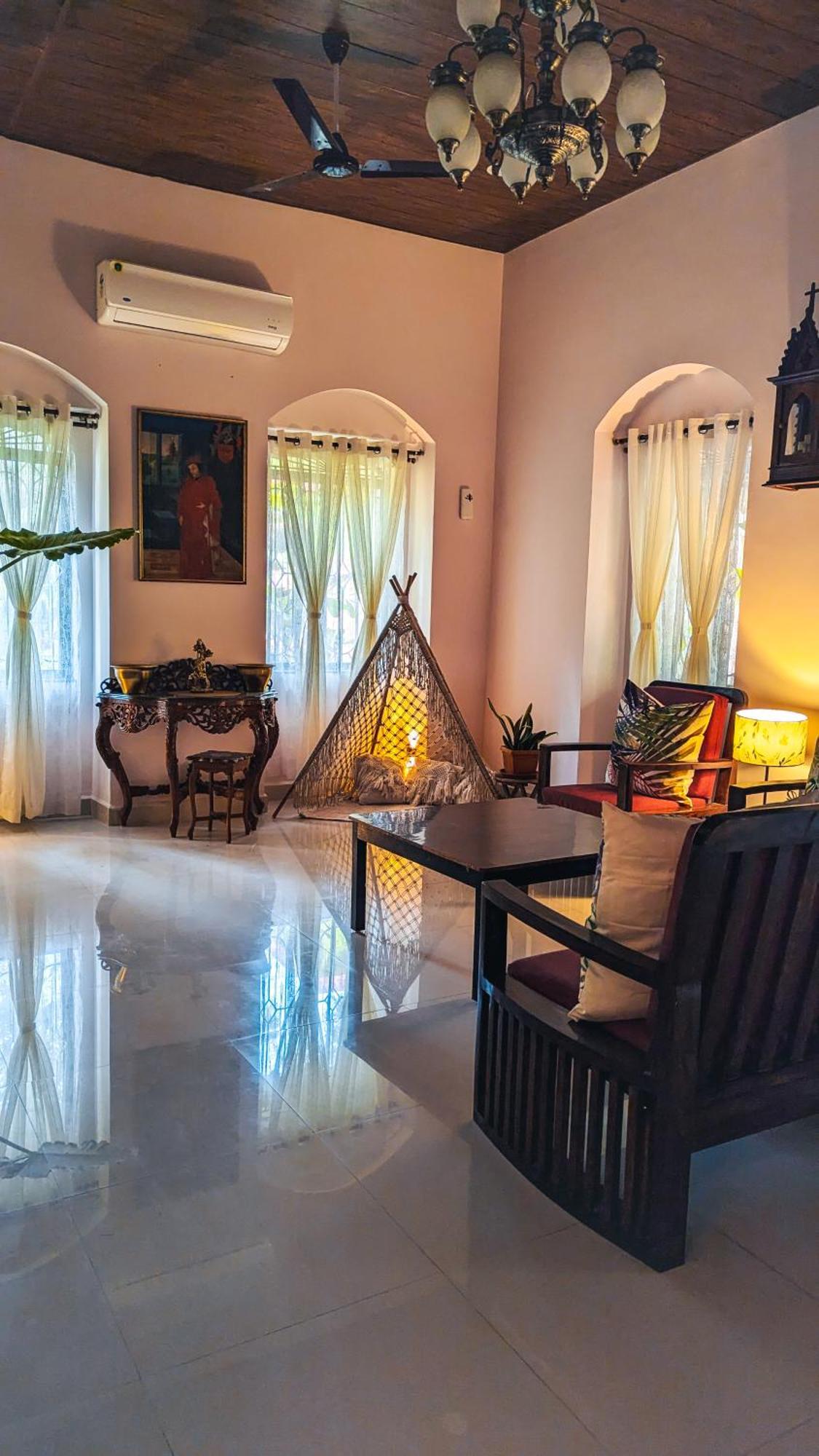 The First House By V3Homestay 4Bhk Private Pool カラングート エクステリア 写真